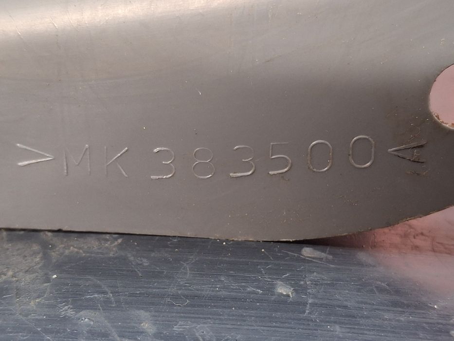Plástico genérico MITSUBISHI Fuso