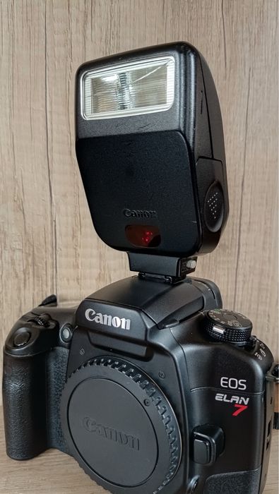 Фотоспалах Canon Speedlite 200E Made in Japan