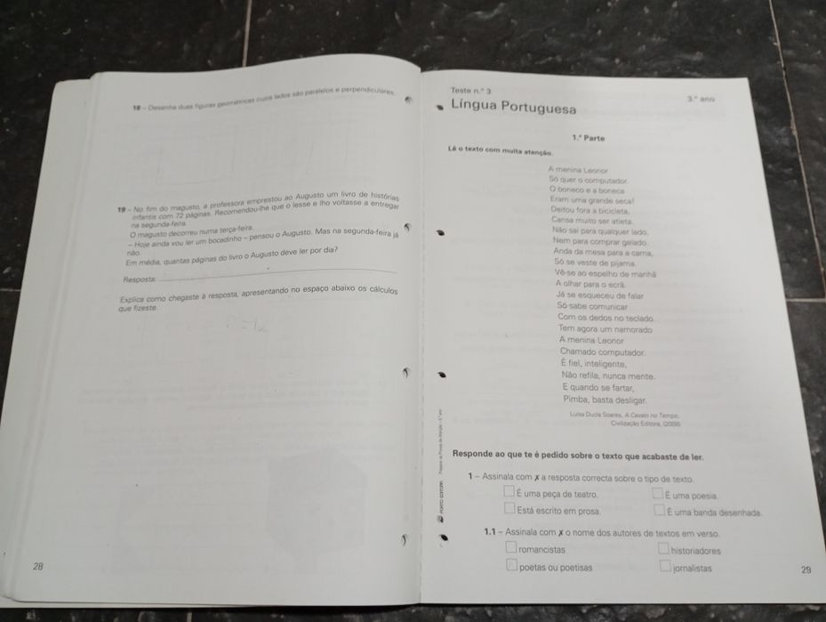 Livro escolar  3° ano