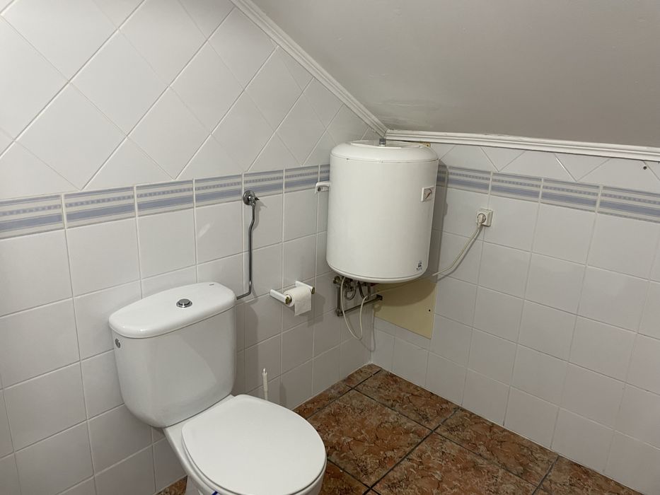 Quarto mobilado  para arrendamento mensal