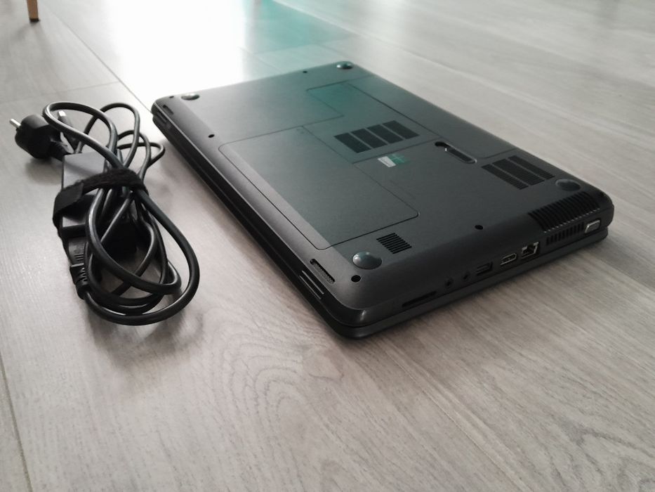 Laptop HP 2000. Idealny stan.Wysyłka