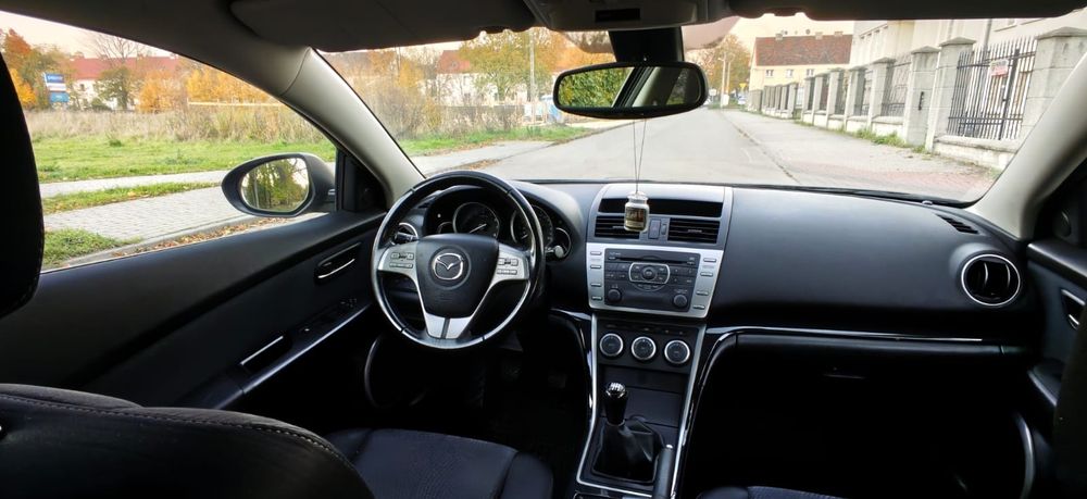 Mazda 6 Benzyna Brak rdzy ładny stan