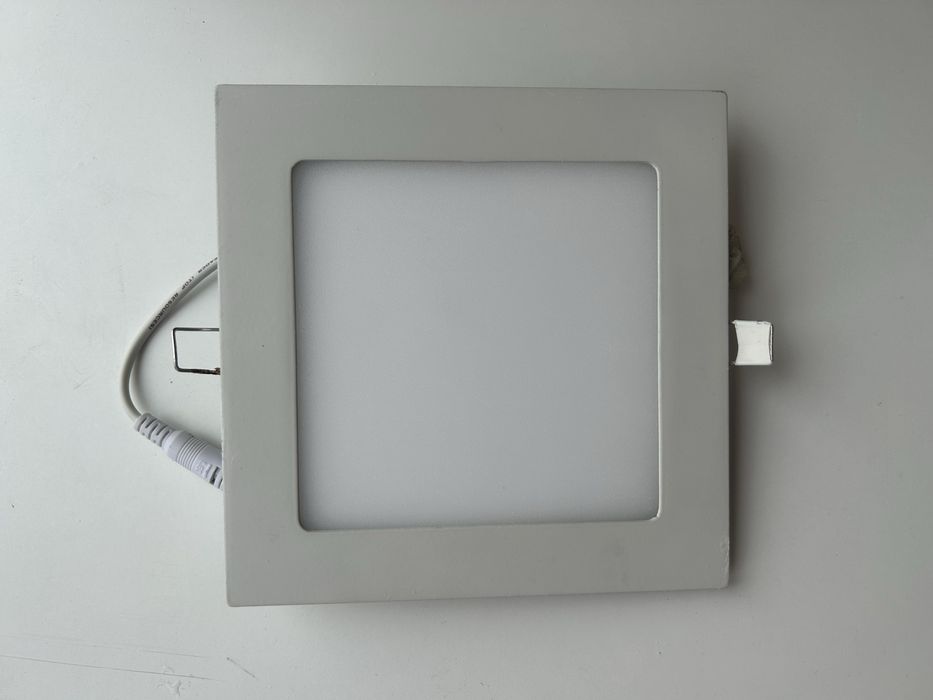 Painel LED quadrado de encastrar 18W – 17x17 cm + driver