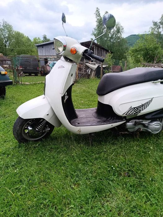 Продам скутер Yamaha