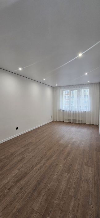 Продаж квартири з дизайнерським ремонтом Виставка