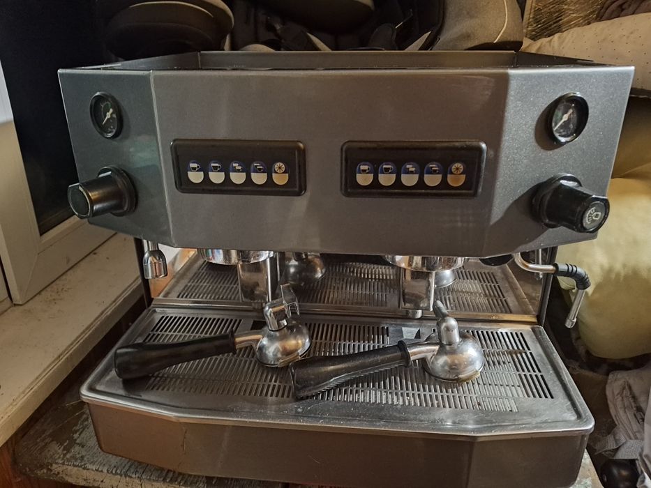 Продам професійну кавову машину SAB JOLLY COMPATTA