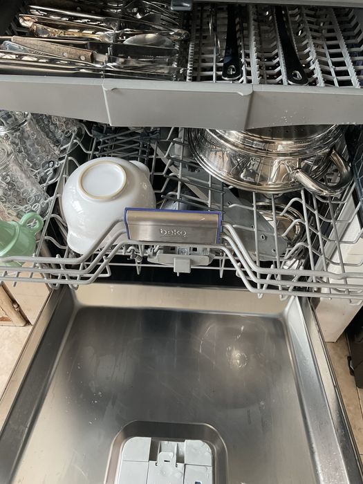 Maquina lavar loiça Beko impecavel