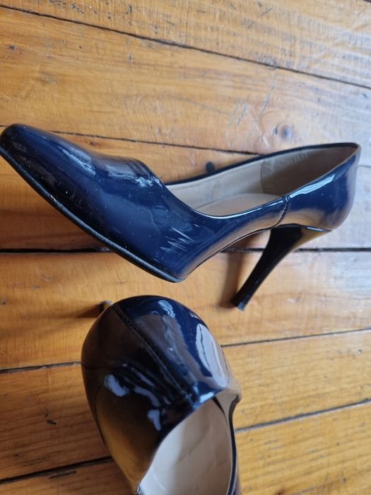 Czółenka szpilki Wojas granatowe lakierowane 35