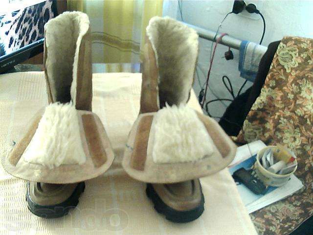 Продаются мужские зимние сапоги