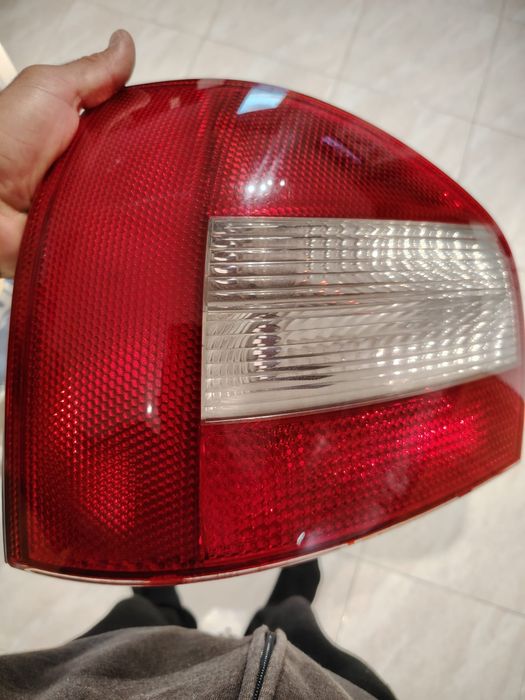 Farolim traseiro esquerdo Audi A3 8l