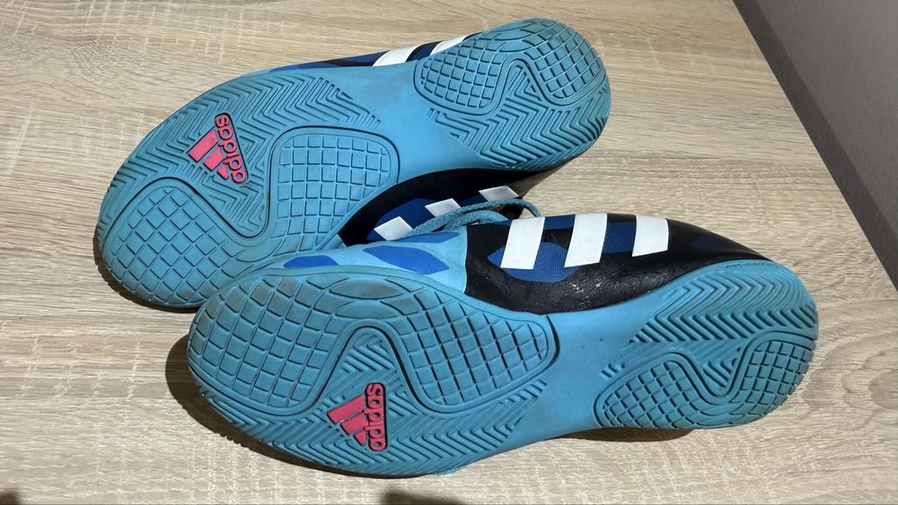 Sapatilhas de futsal adidas