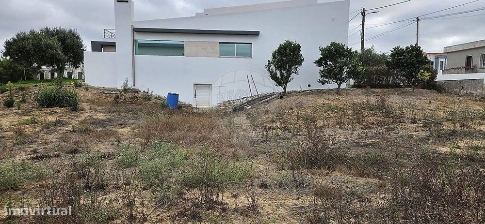Property in Santa Bárbara, Lisboa