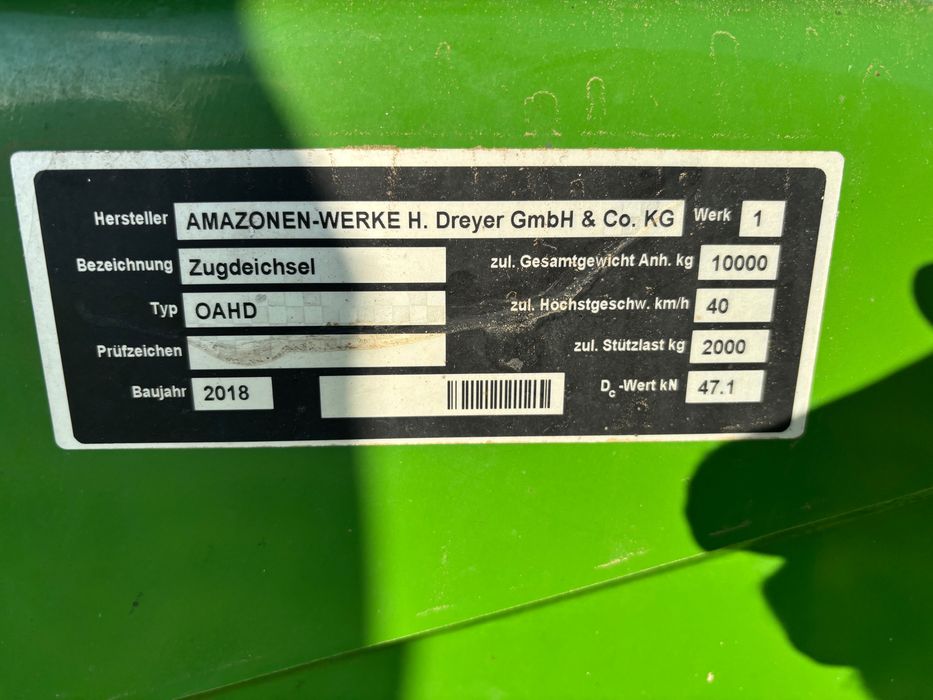 Opryskiwacz ciągany Amazone  UX 3200 24m