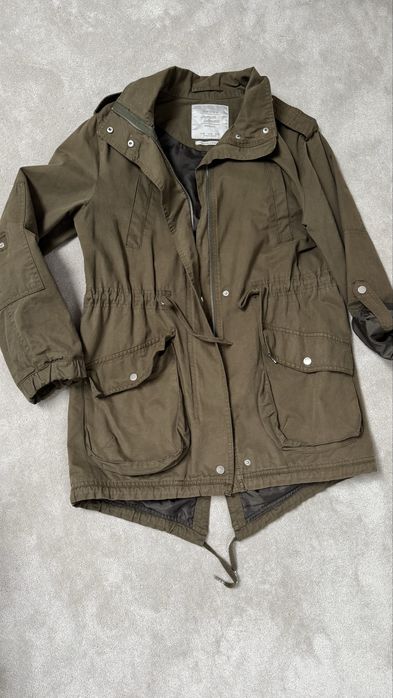 Bershka kurtka parka  S  / M khaki