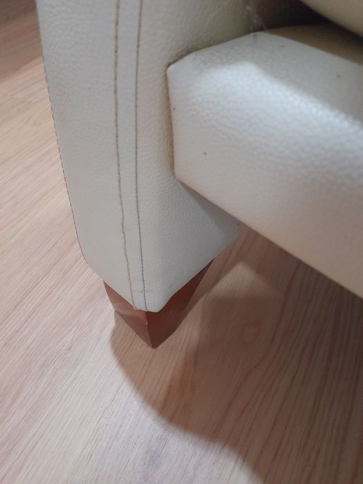 Cadeirão branco/bege