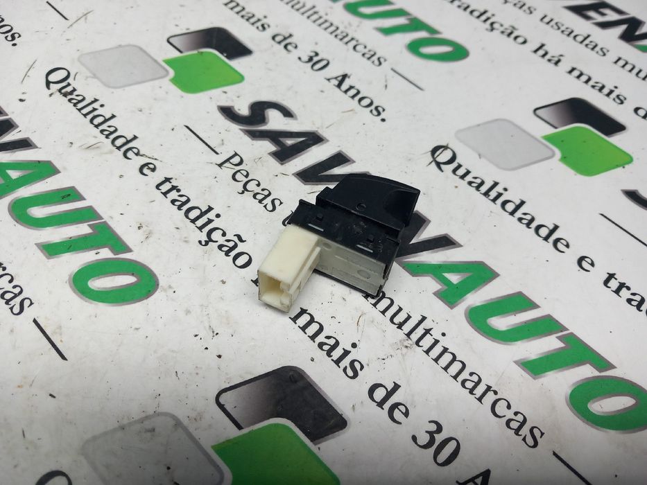 Comando / botão / interruptor vidros frente direito SKODA Superb II Ha