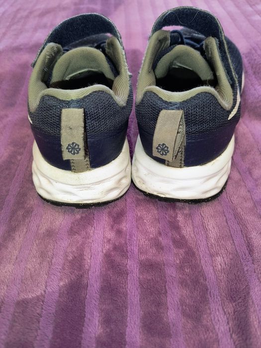 Кросваки Найк Nike 33 skechers