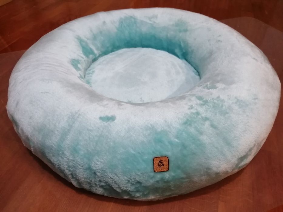 Cama fofa e quentinha feita toda manualmente para o seu pet
