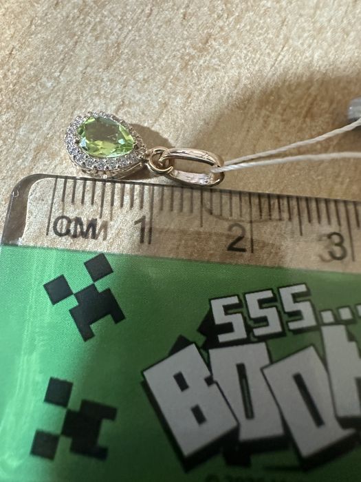 Сережки 2.64 з хризолітом 0.9ct  і підвіс (0,79г) золото 585 проба