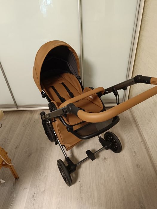 Продам коляску Anex