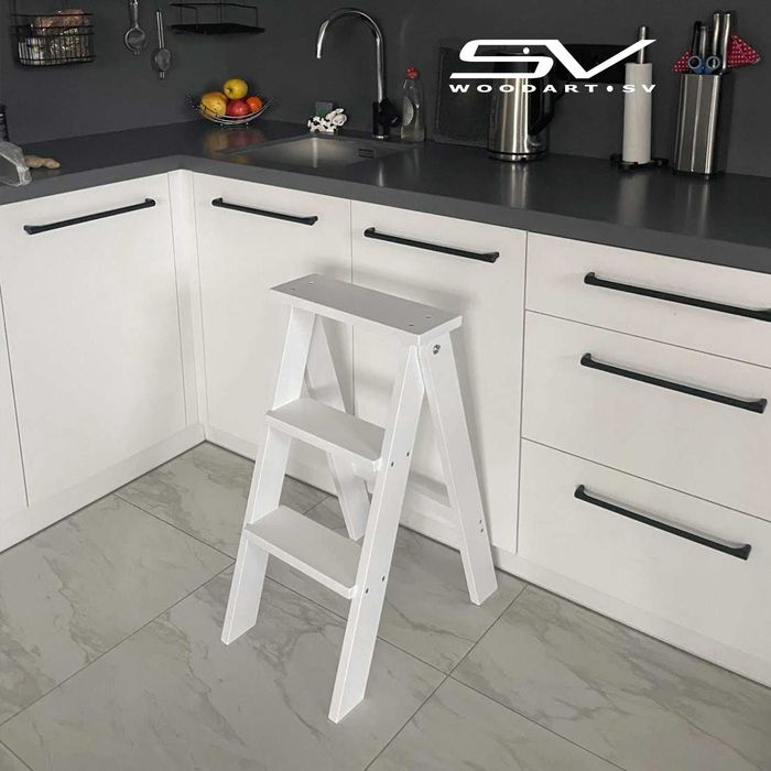 Стремянка табурет из дерева бук Барный стул / Драбина табурет з дерева