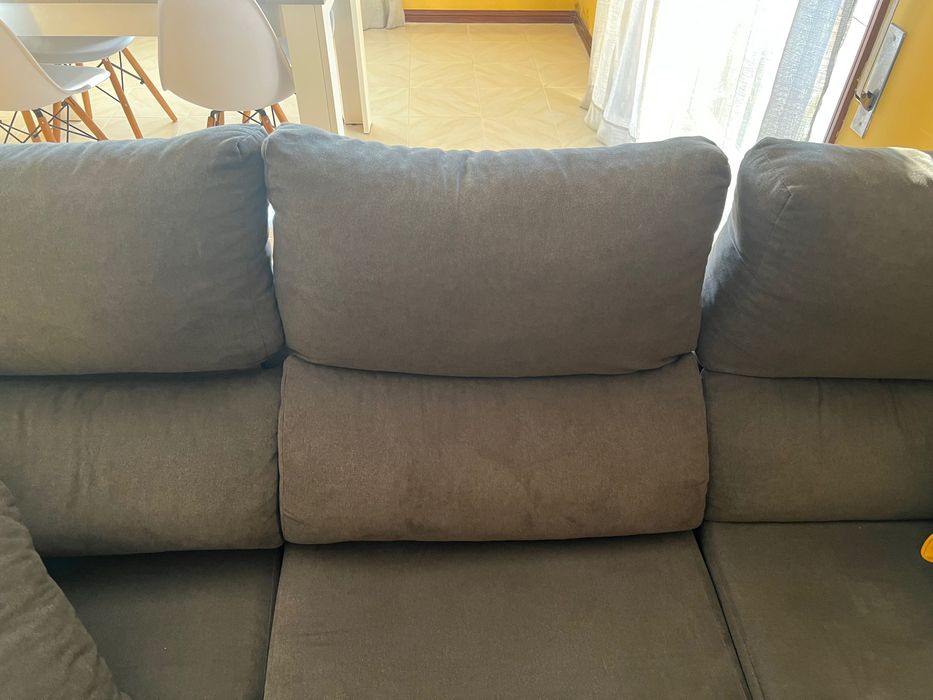 sofá com chaise longue