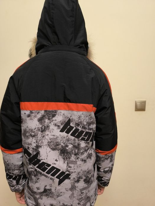 Зимова куртка для хлопчика 9-10 років