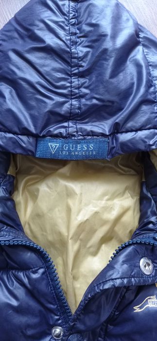 Kurtka pikowana Guess