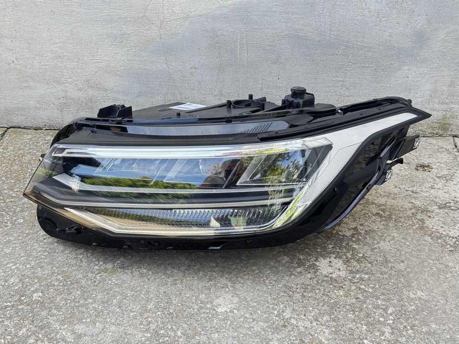 Фара Volkswagen Tiguan 2021 2022 2023 2024