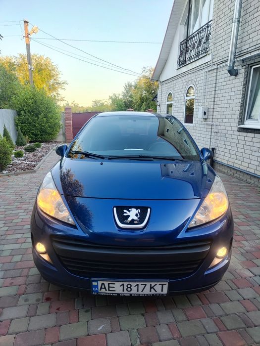 Продам Пижо 207  1.4 газ