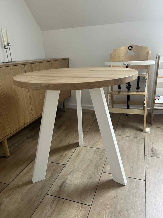 Stolik okrągły ,jesionowy