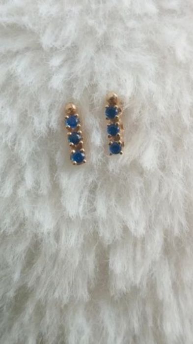 Kolczyki złoto 333 0,6 grama szafiry