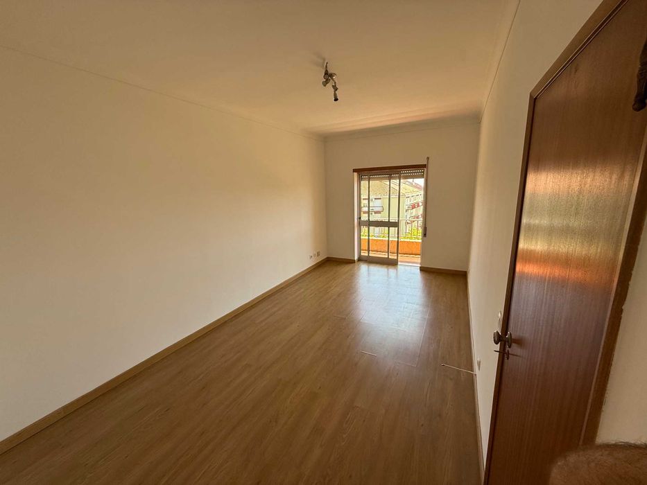 Arrenda-se Apartamento T3 Sacapeito, Santarém – Excelente Localização!