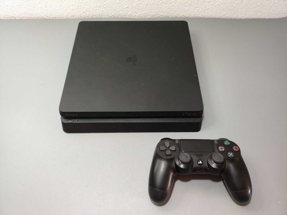 Playstation 4 Slim