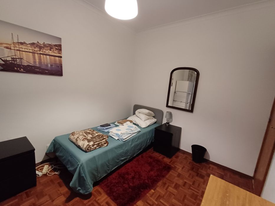 Quarto Individual centro de Setúbal.