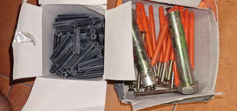 Buchas diversas e diversos tamanhos