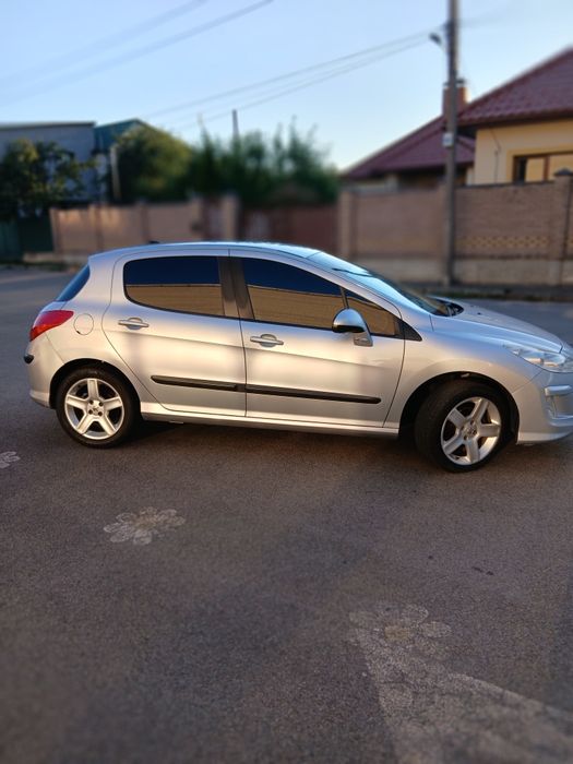 Peugeot 308 1.6 бензин