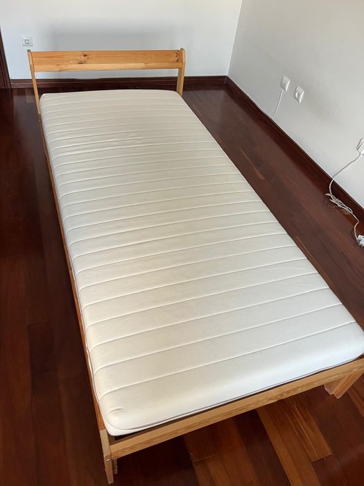 Cama + colchão 90cmx200cm