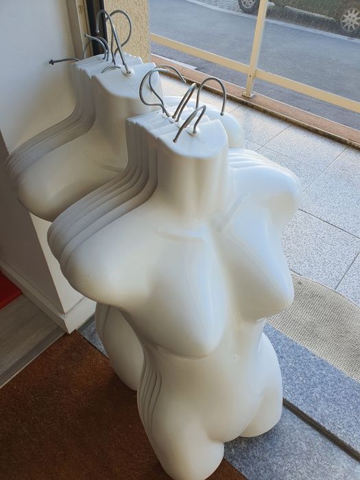 Manequim busto feminino