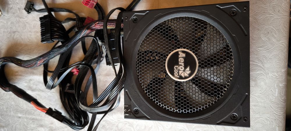 Fonte alimentação Aerocool XPredator 1000GM 1000W power supply