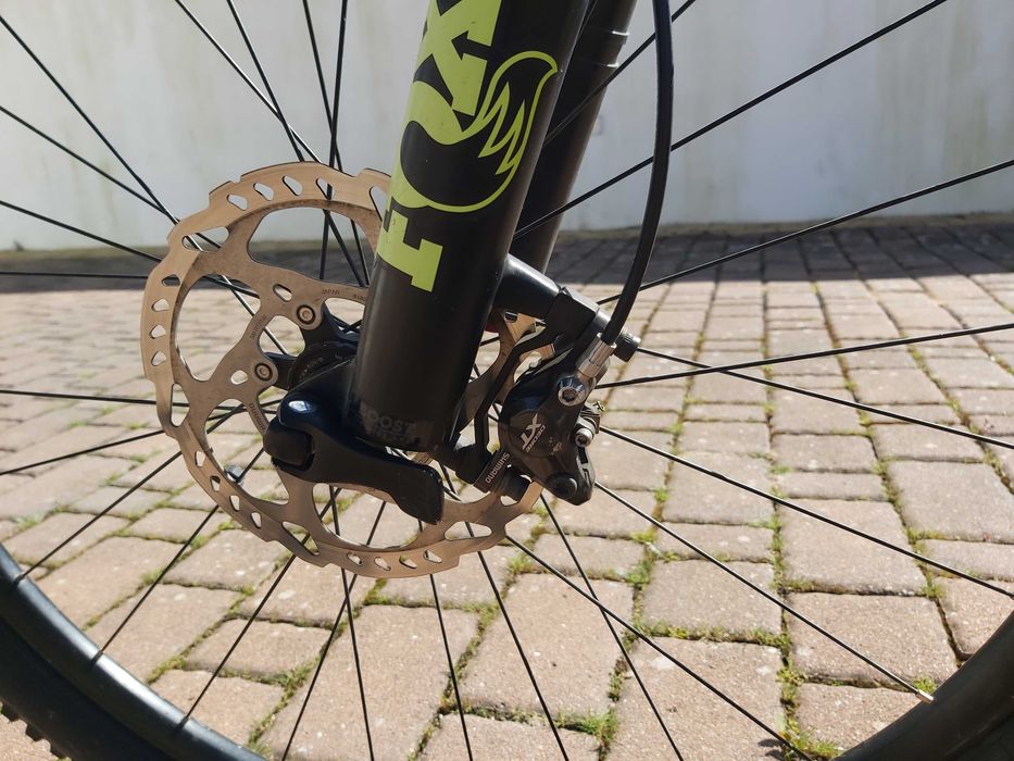 Bicicleta BTT Carbono