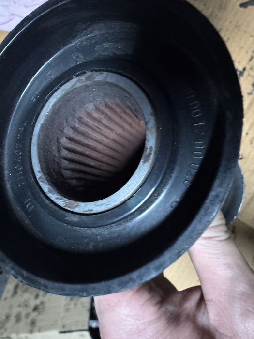 Полуось шрус внутрішній правий  vw t5 2 . 0 tdi 5 передач