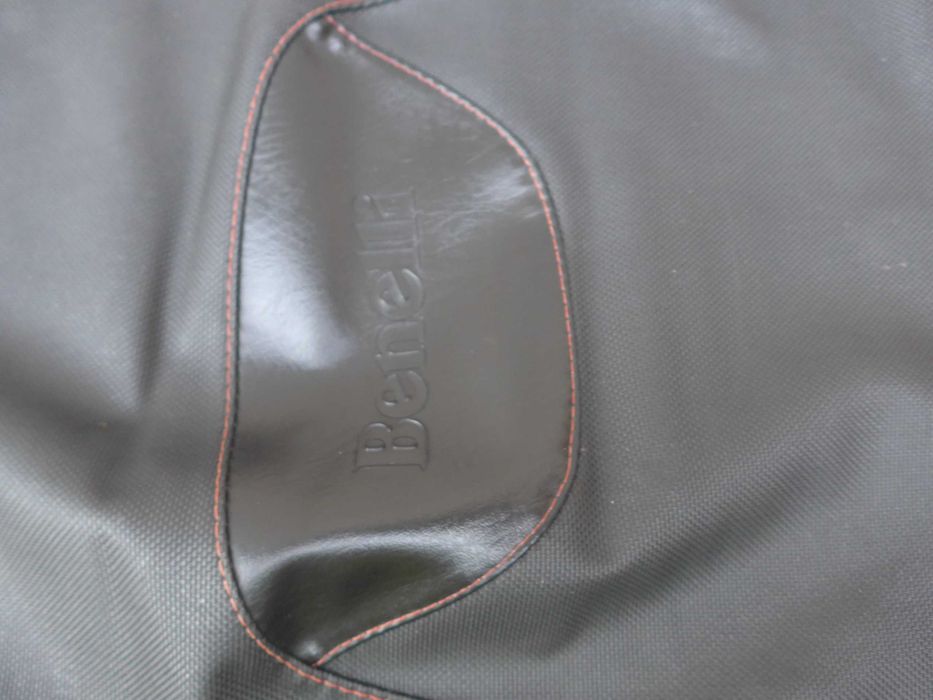 Benelli BN 302 POSZYCIE pokrowiec siedzenie