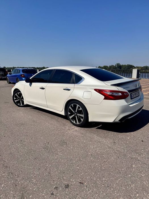 Nissan altima l33