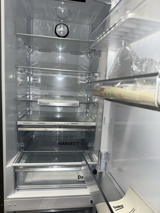 Холодильник «Beko B5RCNA405ZXBR»