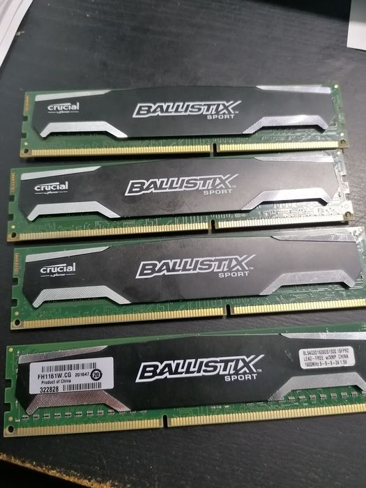 Оперативна пам'ять Crucial ballistix sport DDR3 1600Mhz