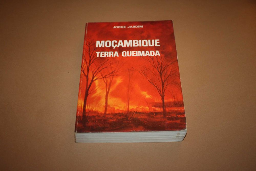 Moçambique Terra Queimada// Jorge Jardim