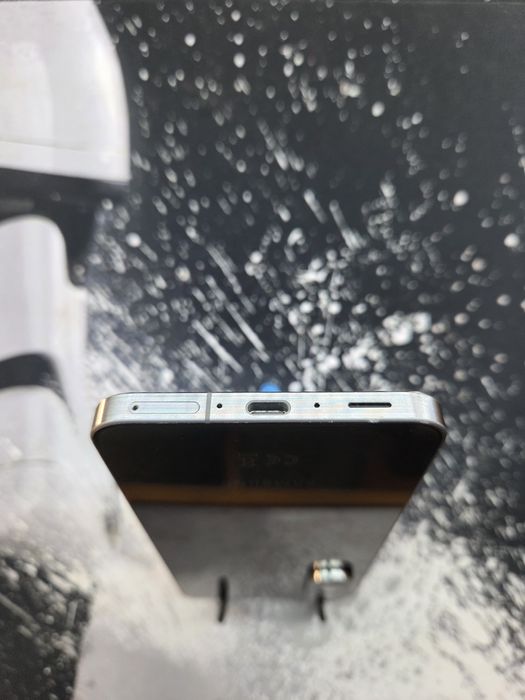 Samsung A56 Graphite 8/256 gb Европеець