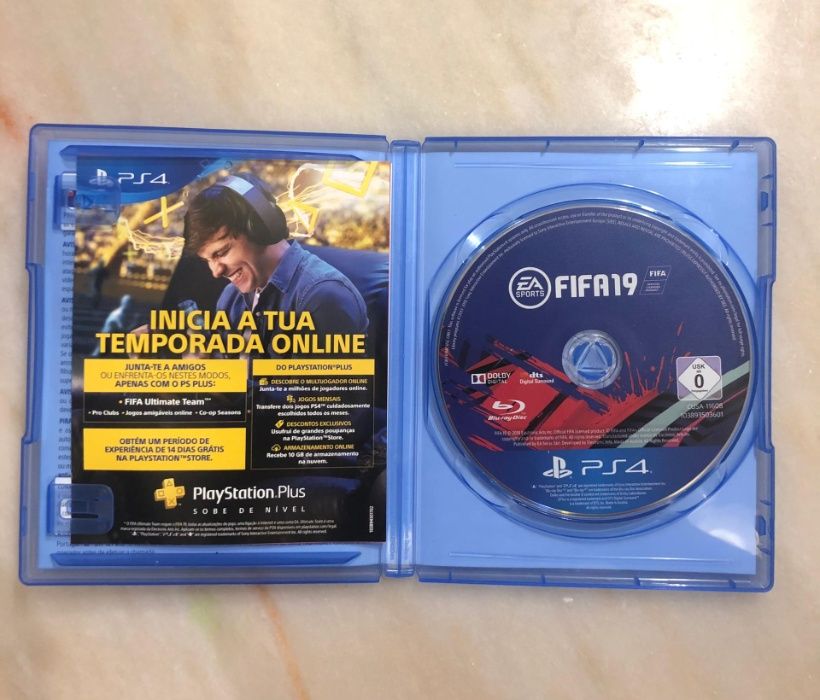 Vendo Jogos PS4- FIFA 18 , FIFA 19 e FIFA 20