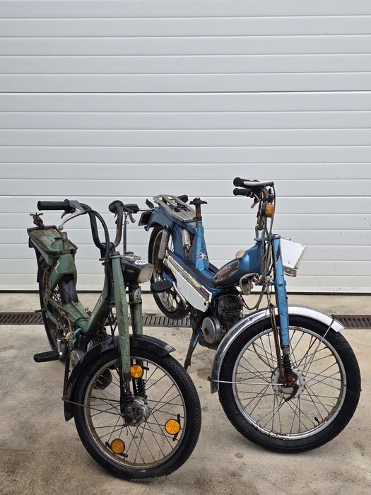 Duas Mobiletes para venda